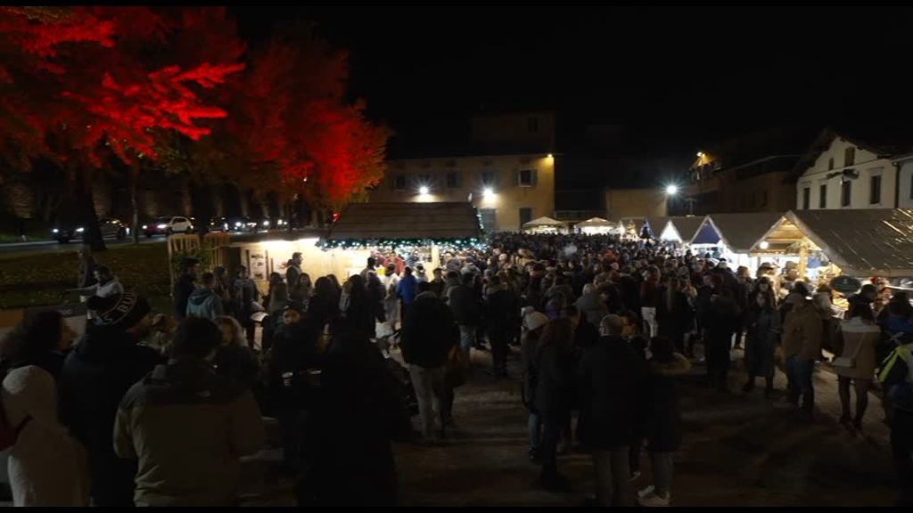 Video Natale tra tradizione e solidarietà: al via i mercatini di Trento