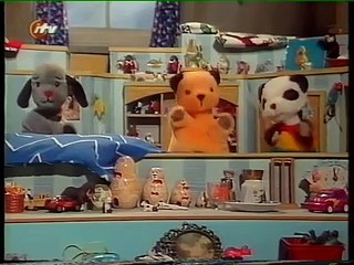 Sooty & Co - Driving (Series 3, Episode 7) - Part 1