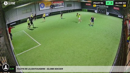 Faute de Lilian Faugere - GLOBE SOCCER