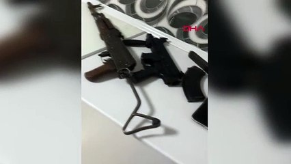 Bakırköy'de 'Yolyemezler' suç örgütüne operasyon: Lider dolap kapakları içinde yakalandı