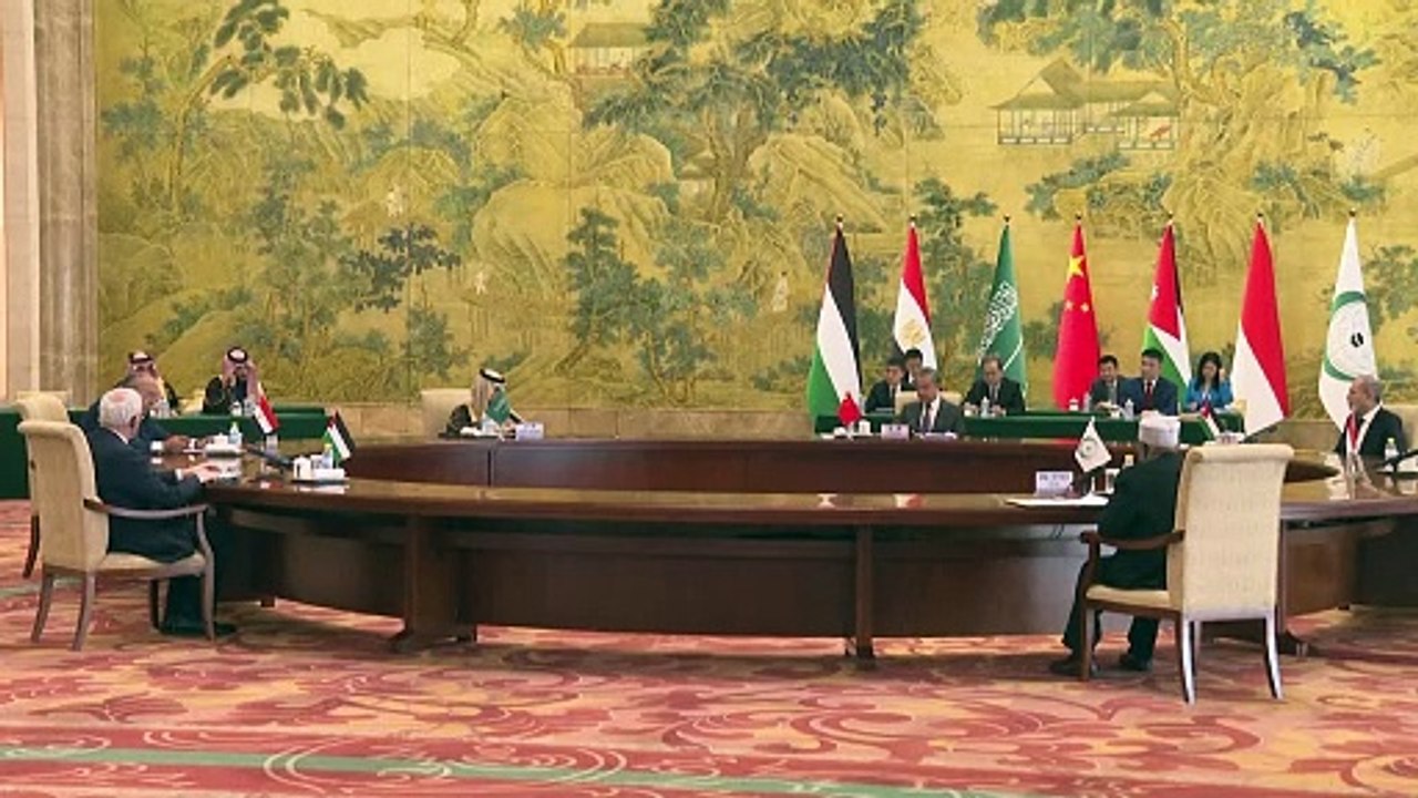 China pede urgência para desescalada da guerra entre Israel e Hamas