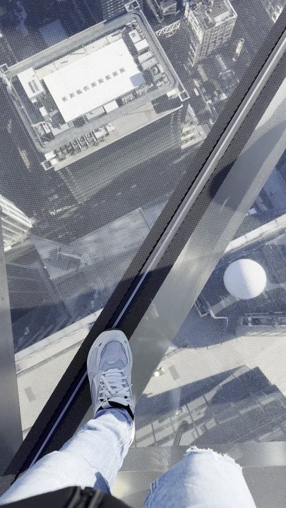 L'expérience Edge, un sol en verre transparent et une vue imprenable sur New York