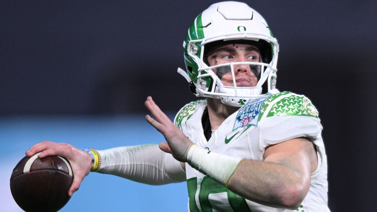 Bo Nix: A Strong Contender for Heisman Trophy in 2023