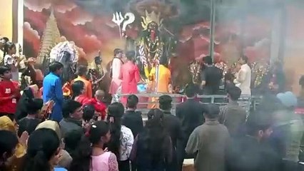 Video Story : हाथ में खप्पर और तलवार लिए नगर भ्रमण को निकली मां काली