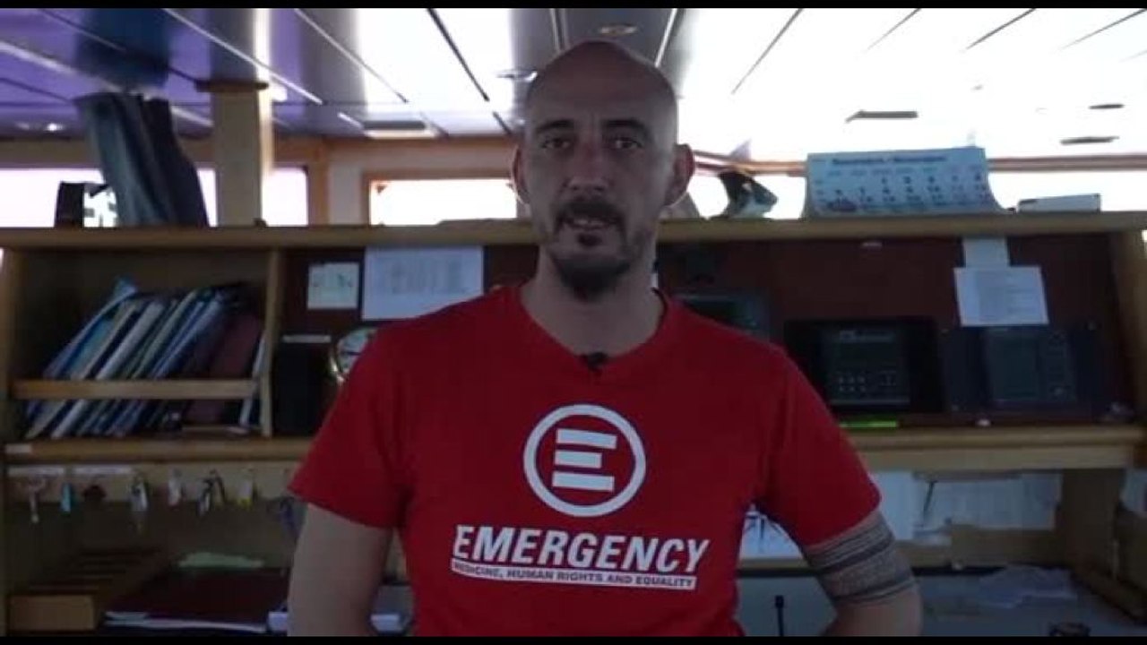 La nave di Emergency soccorre 21 persone in zona SAR libica
