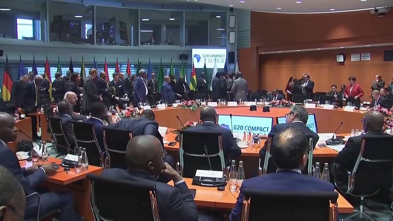 Afrika-Gipfel in Berlin: Milliarden-Zusagen und Kritik an Europa