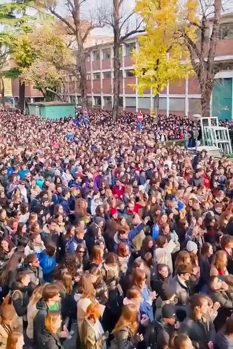 Minuto di rumore in onore di Giulia Cecchettin