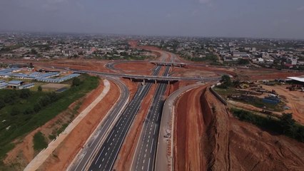 Le ministre de l'Équipement et de l'entretien routier en visite sur les chantiers de la voie Y4