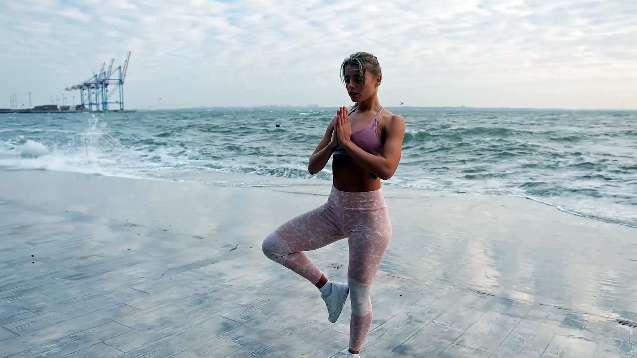 1-Min Yoga & Workout Wisdom Video 14