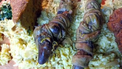 MANTAP GILAA!! MUKBANG NASI PADANG KOMPLIT STREET FOID INDONESIA