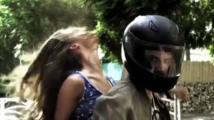 Cats on a Pedal Boat Bande-annonce (EN)