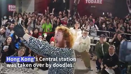 British artist draws Hong Kong crowds with his 'graffiti spaghetti'