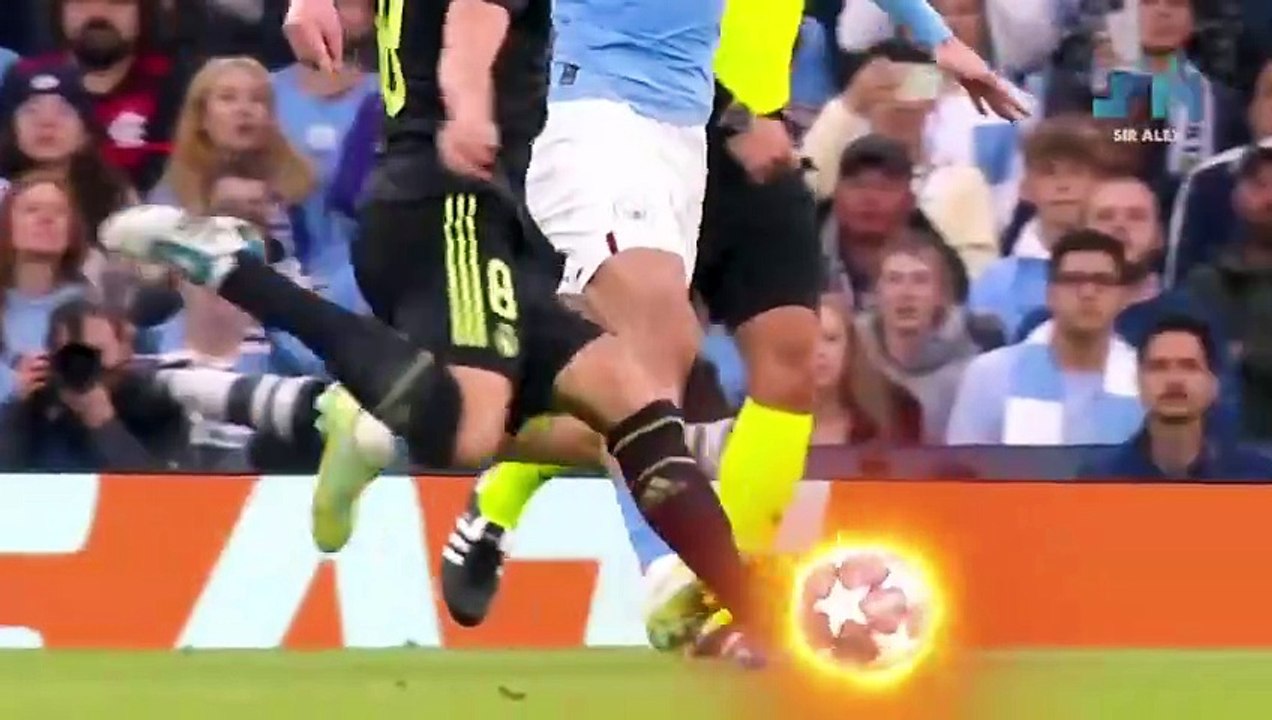 Genius Plays in Football