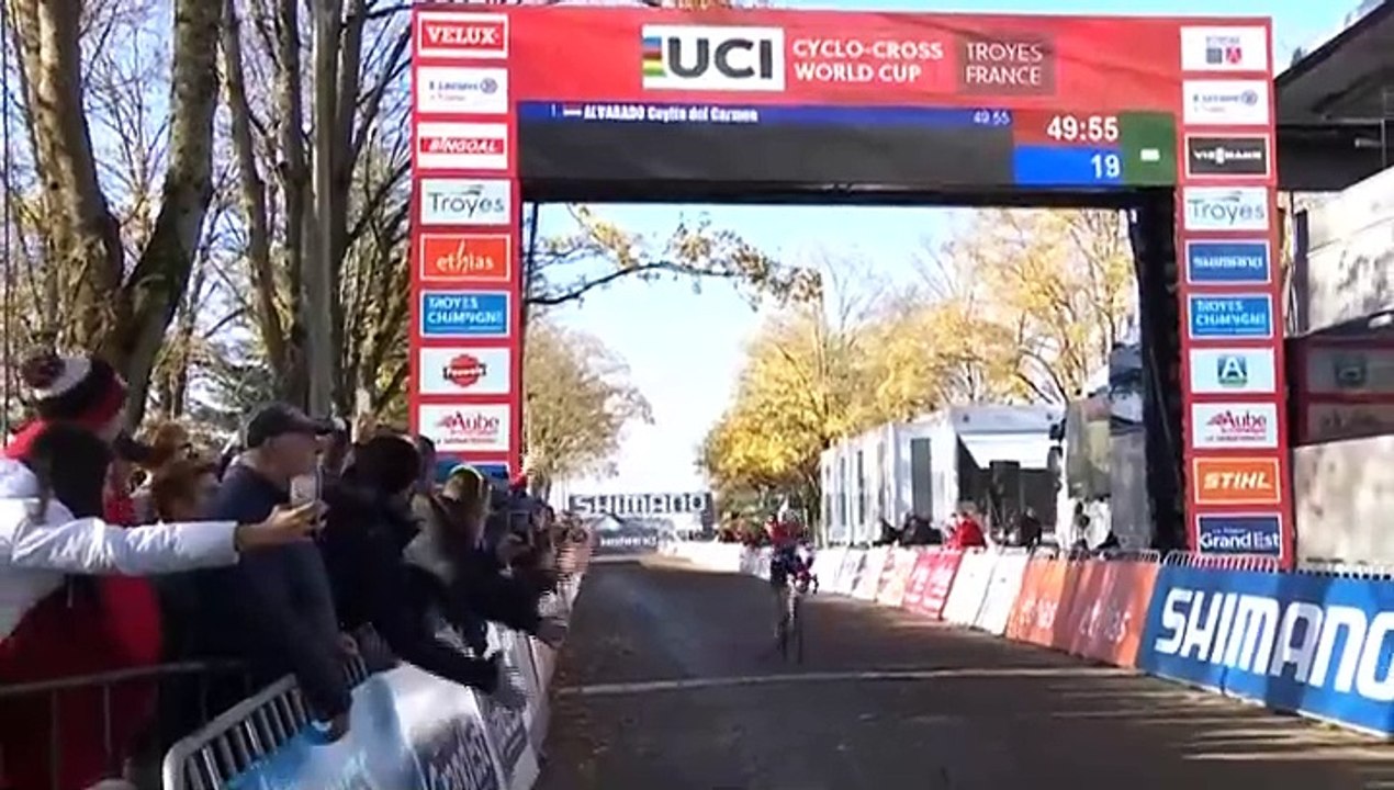 Ceylin del Carmen Alvarado and Migue A. Eli Iserbyt Cyclo- Cross World Cup Wins in Troyes