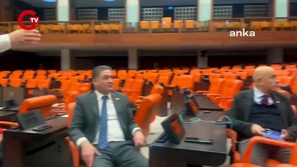 Tuncay Özkan, TBMM'yi ziyaret eden hukuk öğrencilerine seslendi_ _Asla vazgeçmeyin kardeşlerim!_