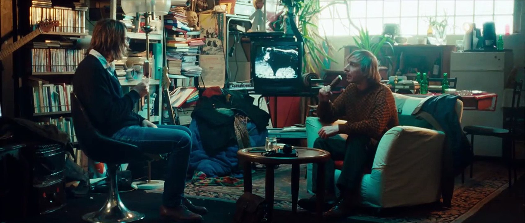 Tout fout le camp (2022) - Bande annonce