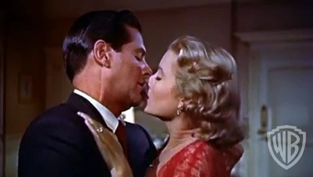 Le crime était presque parfait Bande-annonce (EN)