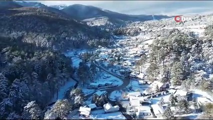 Bursa'nın o ilçesinden kar manzaraları! Kartpostallık görüntüler...