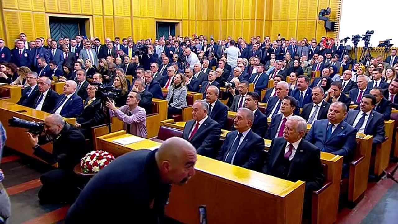 MHP Genel Başkanı Bahçeli: "Gazze'yi Kudüs'ten Kudüs'ü İstanbul'dan ayırmak akan tarih nehrine karşı boşuna kürek çekmektir"