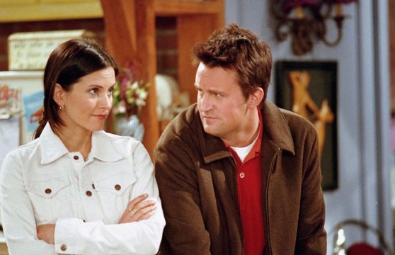 « Tu me manques » : Courteney Cox brise le silence après la disparition de Matthew Perry