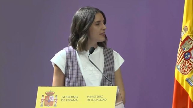 Irene Montero, a la nueva ministra de Igualdad: Te deseo que nunca te dejen sola, y que tengas valentía para incomodar a los hombres amigos de 40 y 50 años del presidente del gobierno