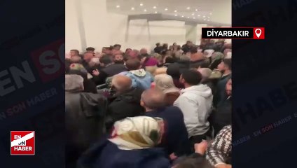 Diyarbakır Havalimanı'nda umre dönüşü arbede çıktı