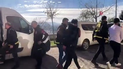 Bursa'da bıçaklı kavga: 1 ölü, 2 yaralı