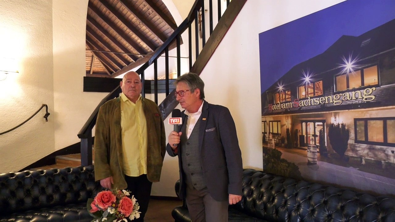 GROSSE XMAS GALA für LICHT INS DUNKEL - Hotel am Sachsengang