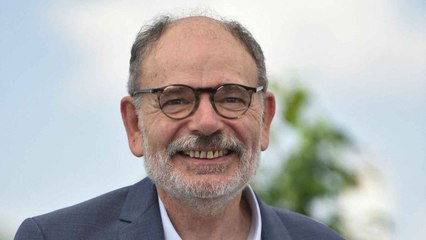 Jean-Pierre Darroussin assume fièrement la différence de 26 ans avec sa femme : "Je suis aussi très jeune d'esprit !