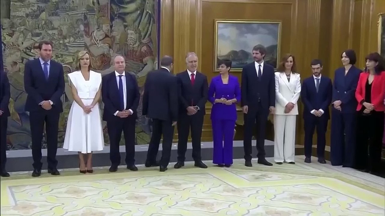 Ángel Víctor Torres promete su cargo como ministro de Política Territorial y Memoria Democrática ante el rey