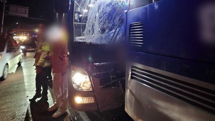 강원 홍천 리조트 통근버스 2대 추돌...29명 부상 / YTN