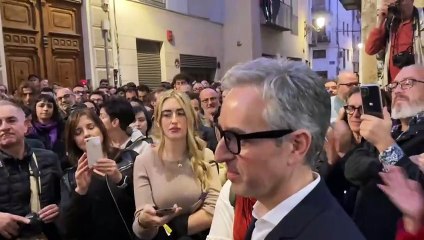 Cientos de personas apoyan al gerente del Museu del Carme de València tras su destitución por Vox