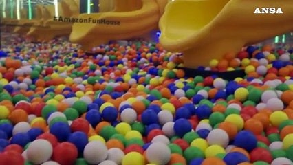 Black Friday, a Milano apre il pop-up di Amazon