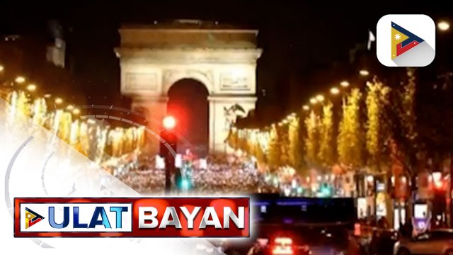 Isang sikat na avenue sa Paris, France, pinailaw