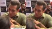 Salman Khan ने  IFFI 2023 में मारी धांसू Entry, महिला को अचानक किया Kiss तो Video पर मचा बवाल