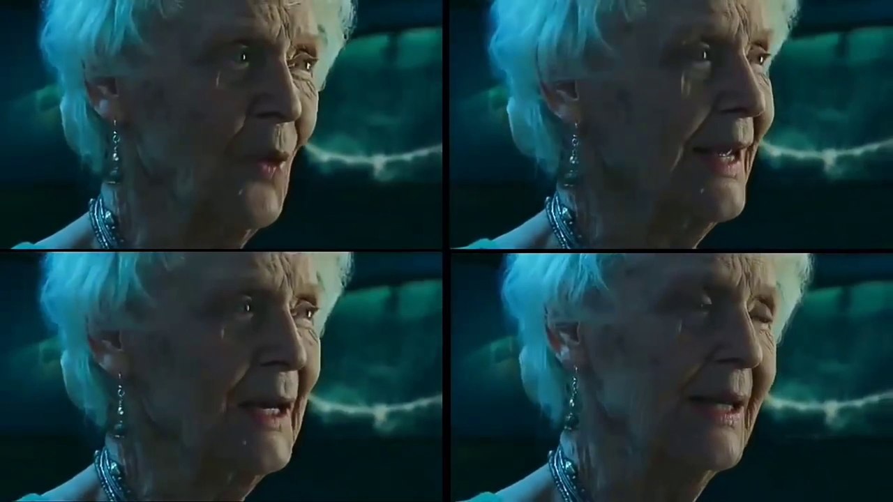 Senhora Falando: "Foi Há 84 Anos!", Um Milhão De Vezes.