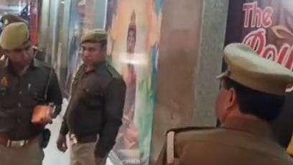 मुजफ्फरनगर: स्पा सेंटर पर प्रशासन का छापा, 5 महिलाएं दो युवक बरामद