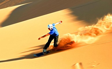 العنوان: التزلج على الرمال.. رياضة وأدرنالين!