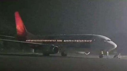 दरभंगा में पहली बार रात में उतरा विमान, सुरक्षित लैंडिंग के बाद यात्रियों में खुशी