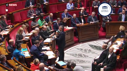 Val-de-Marne: Un septuagénaire placé sous contrôle judiciaire après avoir proféré des insultes racistes et porté un coup de cutter à la gorge d’un jardinier qui travaillait à Villecresnes - VIDEO