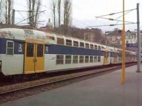 départ du VB2N avec la bb 16655