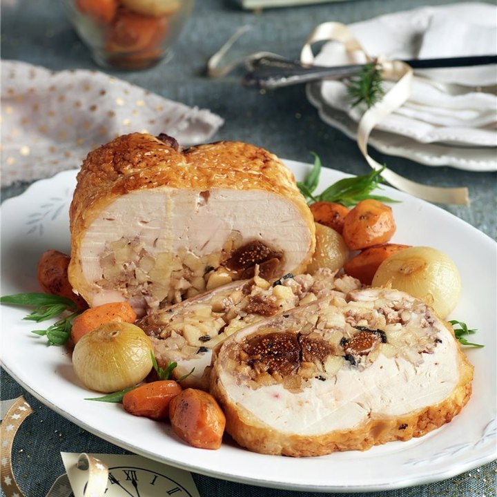 Pularda rellena de manzana, higos y nueces - Cocina Fácil