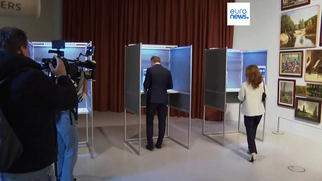 Elezioni nei Paesi Bassi: quattro partiti testa a testa, sfida tra Wilders e Yeşilgöz-Zegerius