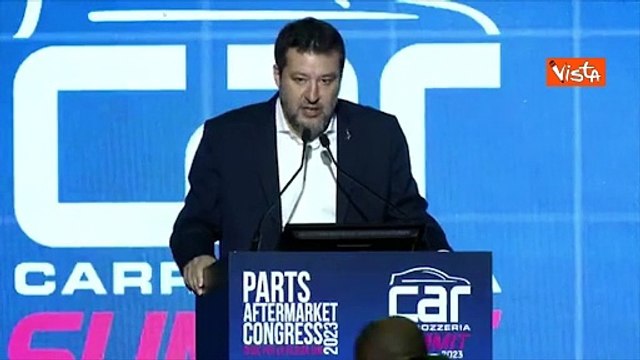 Salvini: Dire che dal 2035 si comprano solo auto elettriche ? suicidio economico e sociale