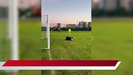 Download Video: Volkan Demirel, Hatayspor antrenmanında kaleye geçti