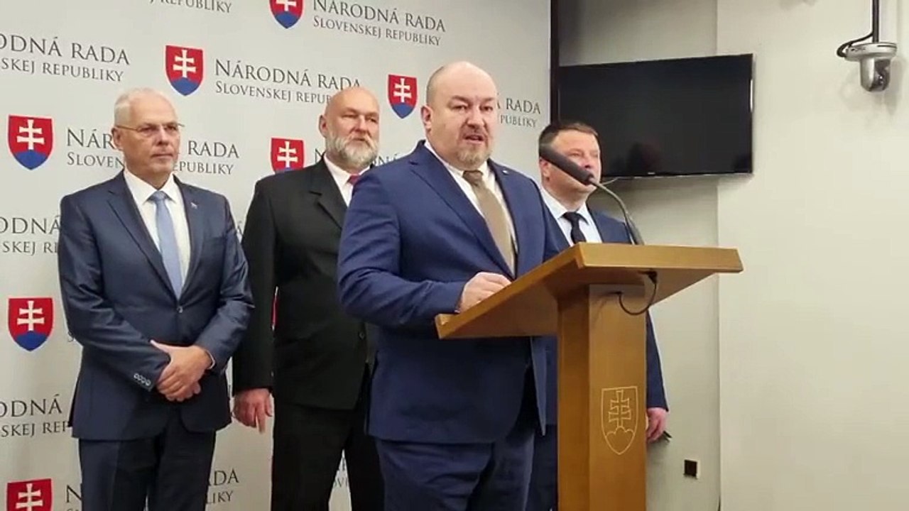 ZÁZNAM: R. Huliak: SNS trvá na zachovaní rodičovského dôchodku
