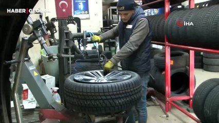 Son gün 25 Kasım: “Kış lastiği uygulaması” öncesinde oto lastikçilerde yoğunluk yaşanıyor