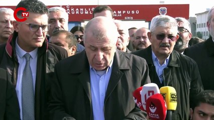Ümit Özdağ Sincan Cezaevi önünden duyurdu: Her gün gösteri yapacağız....