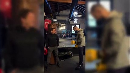 Kaya Çilingiroğlu kendisine yumruk attırdı, Hülya Avşar tepki gösterdi