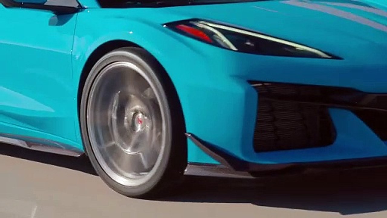 C8 Z06 on Vossen's [4K]